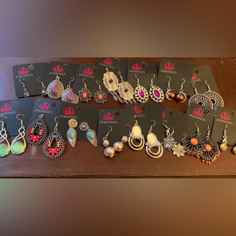 Bundle earrings deal NEW